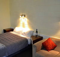 Charles Sturt Motor Inn - Accommodation Daintree