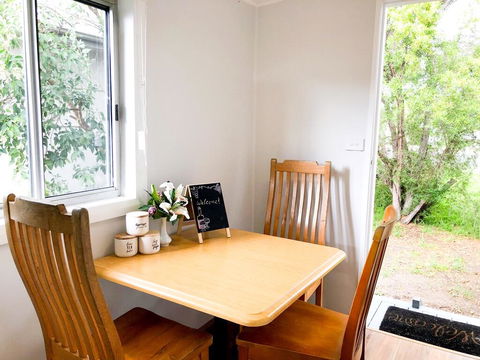 Charming Cottage Cessnock Hunter Valley - Accommodation Daintree 3