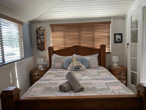 Cherry Blossom Cottage - Accommodation Daintree 2