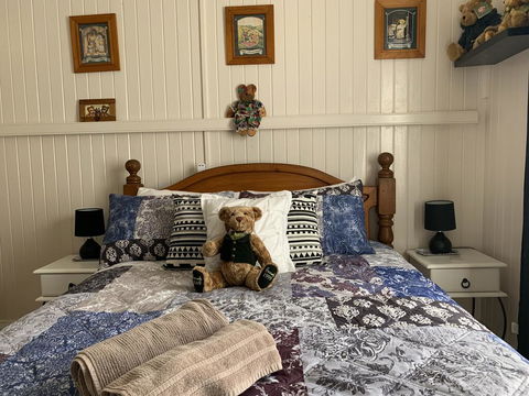 Cherry Blossom Cottage - Accommodation Daintree 0