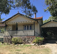 Cherry Blossom Cottage - Beechworth-Getaways - Accommodation Daintree