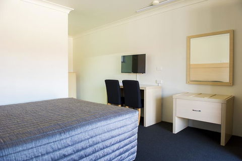Cherry Blossom Motor Inn - Accommodation Daintree 3
