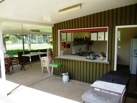 Christmas Creek CafÃ© & Cabins - Accommodation Daintree 1