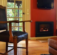 Circa Red London Daylesford - Accommodation Daintree