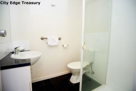 City Edge East Melbourne Apartment Hotel - Accommodation Daintree 3