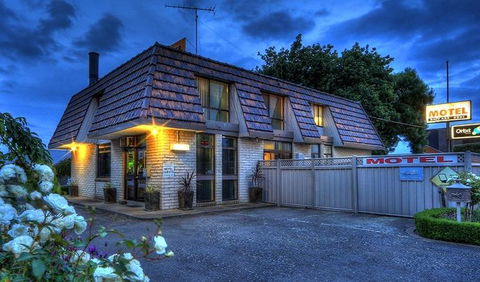 City Gardens Motel - Accommodation Daintree 0