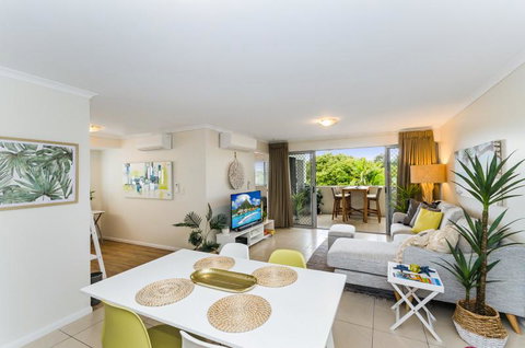 City Stadium Apartment On The Riverfront - Accommodation Daintree 0