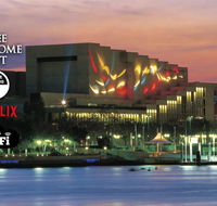 City Sunsets  South Bank  CBD Views Pool Netflix - Accommodation Daintree