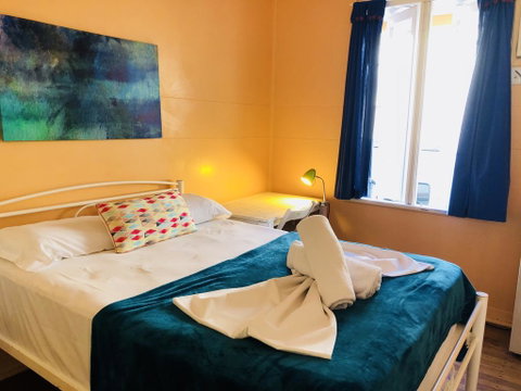 Civic Guesthouse - Accommodation Daintree 1