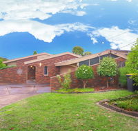 Classic Double Brick Garden House - Accommodation Daintree