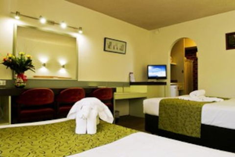 Classic Twin-bed Room 1 In Oakleigh - Accommodation Daintree 0