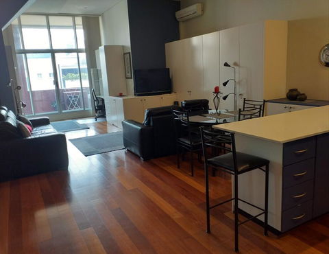 Cleopa Apartment Camperdown - Accommodation Daintree 0