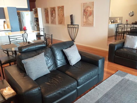 Cleopa Apartment Camperdown - Accommodation Daintree 1