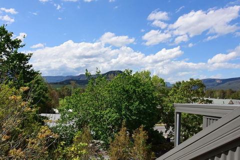 Cloudsong Chalet 2 - Close To The Village Centre! - Accommodation Daintree 2