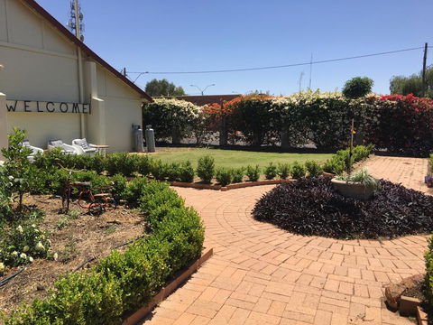 Club Boutique Hotel Cunnamulla - Accommodation Daintree 1