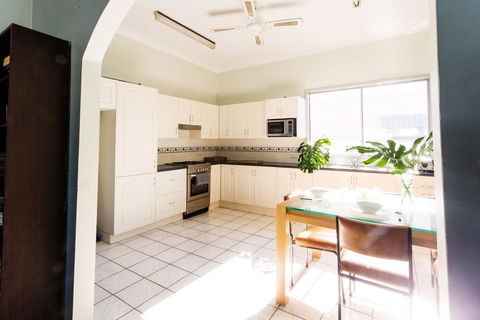 Coal D' Vine Cottage - Cessnock NSW - Accommodation Daintree 0