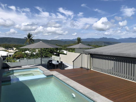 Coconut Grove 402 - Accommodation Daintree 0