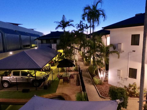 Coffee House Apartment Motel - Accommodation Daintree 2