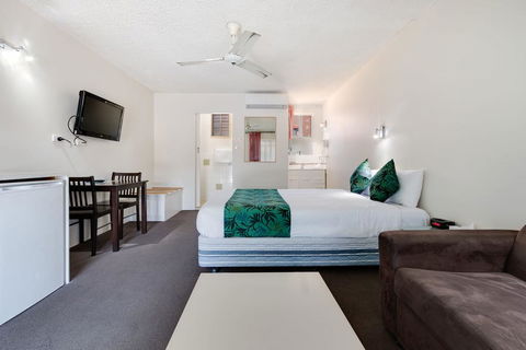 Coffs Harbour Pacific Palms Motel - Accommodation Daintree 0