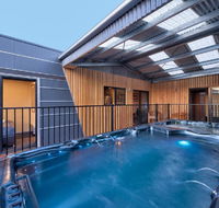 Containment Accommodation - Accommodation Daintree
