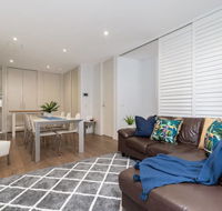Convenience and luxury in Carnegie - Accommodation Daintree