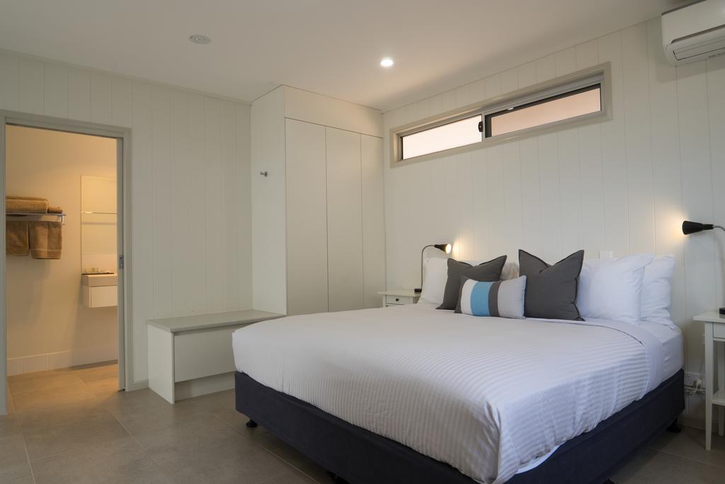 Quilpie QLD Accommodation Daintree