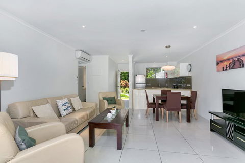 Coral Coast Resort Apartment - Accommodation Daintree 2