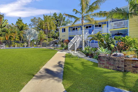 Coral Inn Boutique Hotel - Accommodation Daintree 3