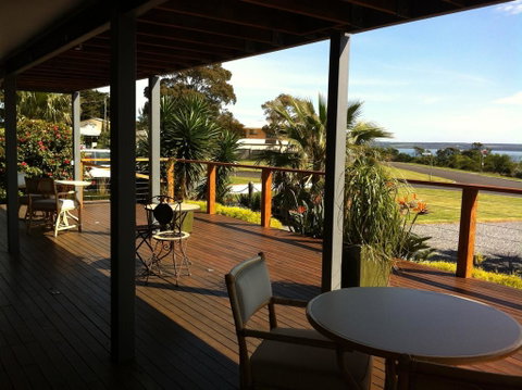 Corinella On The Esplanade Bed & Breakfast - Accommodation Daintree 1