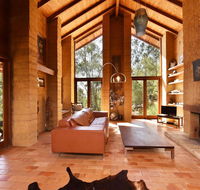 Corymbia Cottage - unique quirky private a guest favourite - Accommodation Daintree