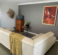 Cosy 1 Bedroom Unit With Views Of The City - Accommodation Daintree