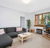 Cosy 2BR plus Parking in Nth Sydney - Accommodation Daintree