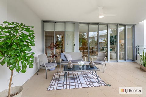 COTTON BEACH 85 - PRIVATE Mid Floor APARTMENT - Accommodation Daintree 0