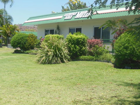 Country Road Motel - Accommodation Daintree 3