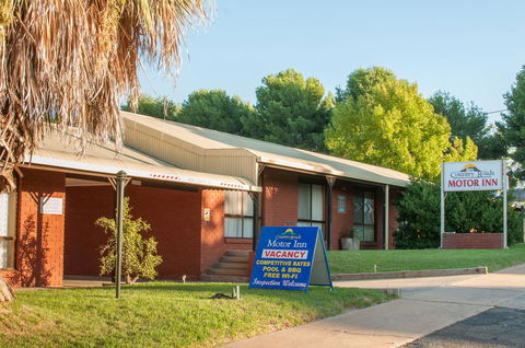 Country Roads Motor Inn - Accommodation Daintree 2
