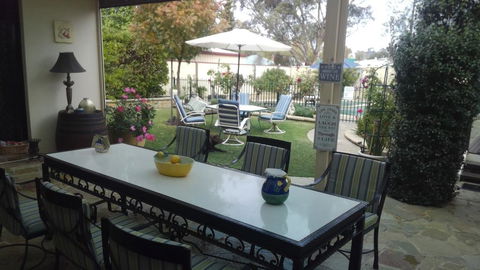 Courtsidecottage Bed And Breakfast - Accommodation Daintree 2