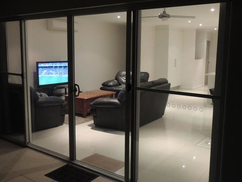 Cowell Holiday Accommodation With Harbour Views - Accommodation Daintree 1