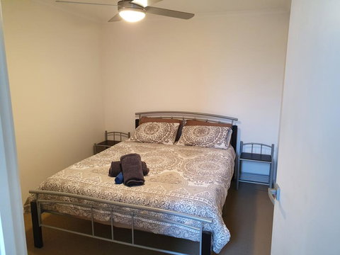 Cowell Holiday Accommodation With Harbour Views - Accommodation Daintree 2