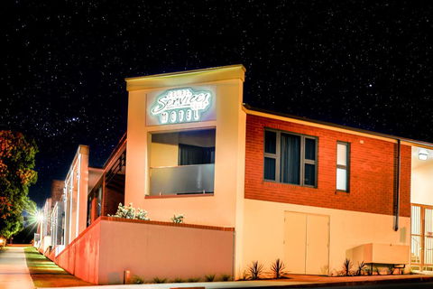 Cowra Services Club Motel - Accommodation Daintree 1