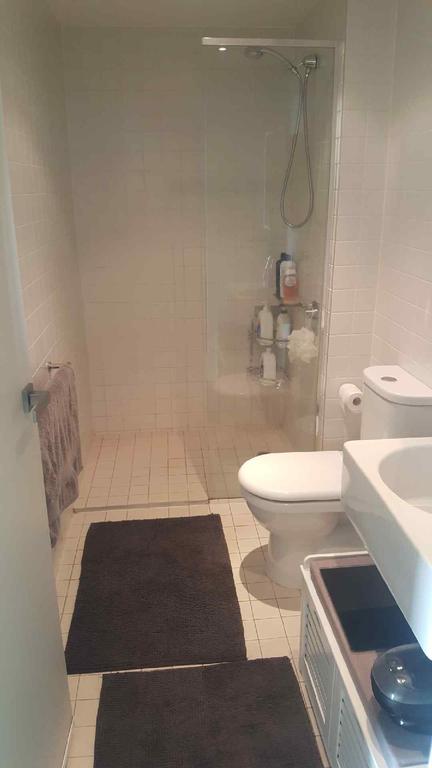 Cozy Shared Home On 11th Fl - Own Balcony - Accommodation Daintree 3