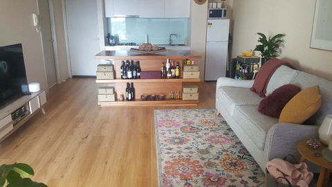 Cozy Shared Home On 11th Fl - Own Balcony - Accommodation Daintree 1