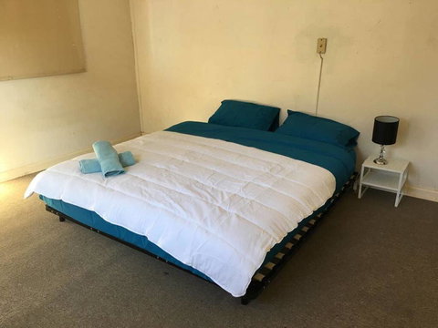 Cozy Spacious Terrace In Sydney's Eclectic Newtown - Accommodation Daintree 0