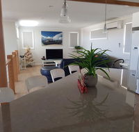 Cozzys Condo Luxury Beach House - Accommodation Daintree