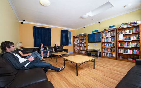 Cronulla Beach Backpackers - Accommodation Daintree 0