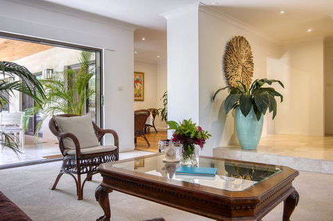 Cronulla Beach House B&B - Accommodation Daintree 1