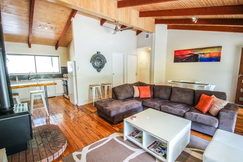 Crystalbrook Cottage - Accommodation Daintree 0