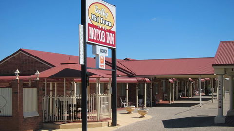 Dalby Mid Town Motor Inn - Accommodation Daintree 0