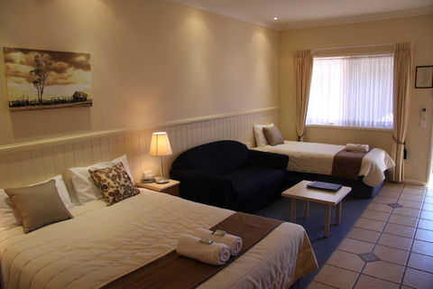 Dalby Mid Town Motor Inn - Accommodation Daintree 2