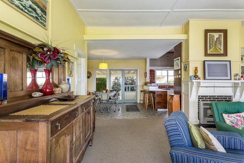 Dalmuir Homestead - Walk To Dromana Beach - Accommodation Daintree 0