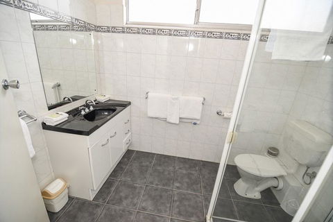 Dandenong Motel - Accommodation Daintree 1